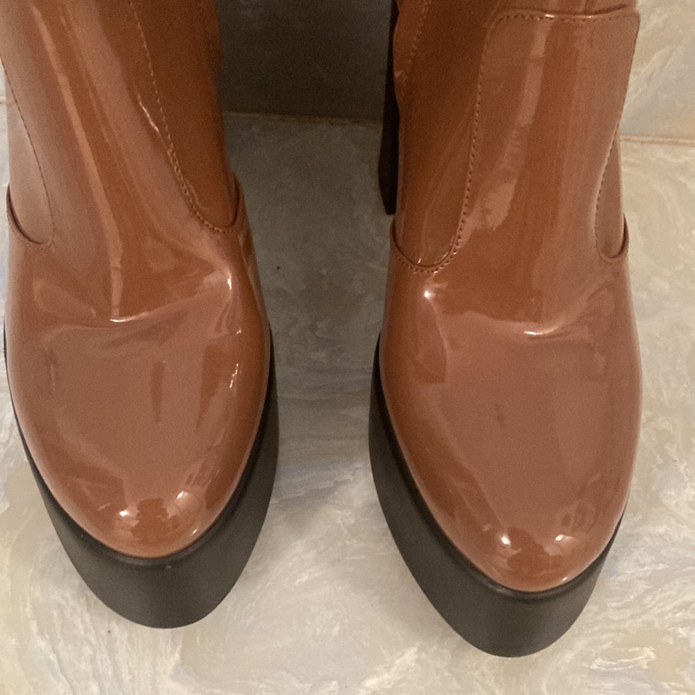 COPY - GB Gianni Bini Levi Tate
Patent Platform Mid
Boots, Caramel Brown, New. - Picture 4 of 7